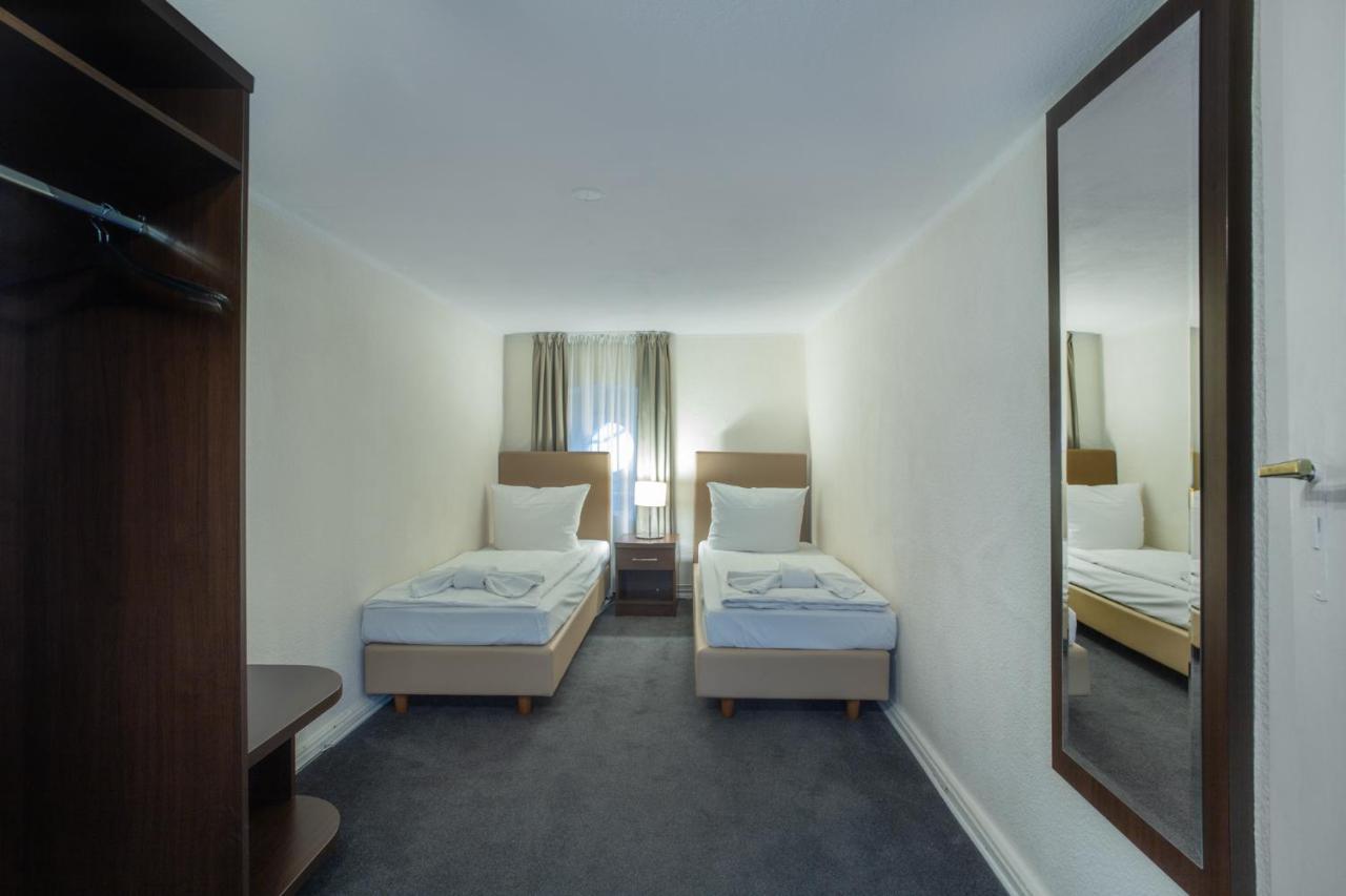 Hotel Bellevue Am Kurfuerstendamm Берлин Екстериор снимка
