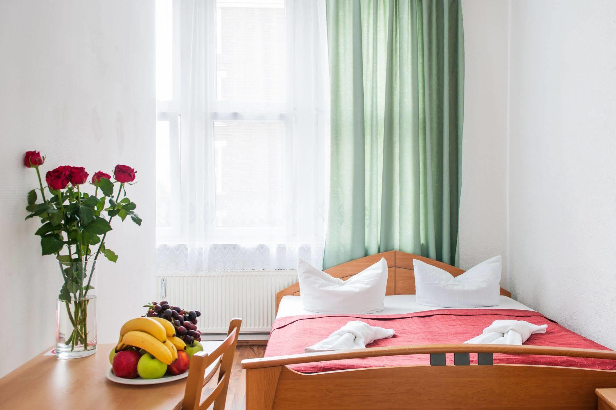 Hotel Bellevue Am Kurfuerstendamm Берлин Екстериор снимка